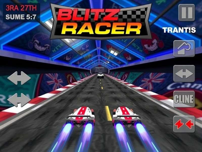 Blitz Tunnel Racer Gameplay Screenshot